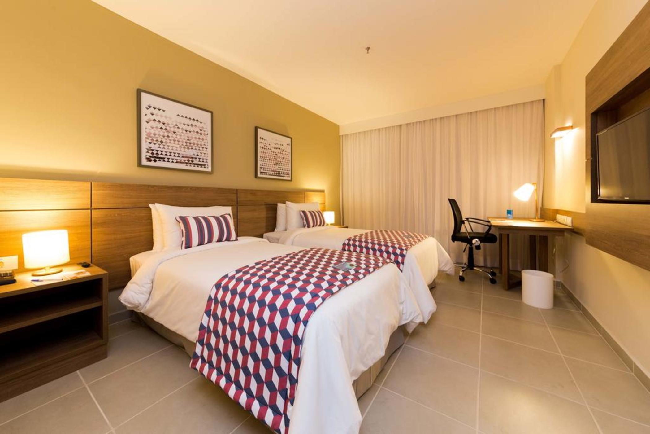 Tulip Inn Campos Dos Goytacazes Buitenkant foto
