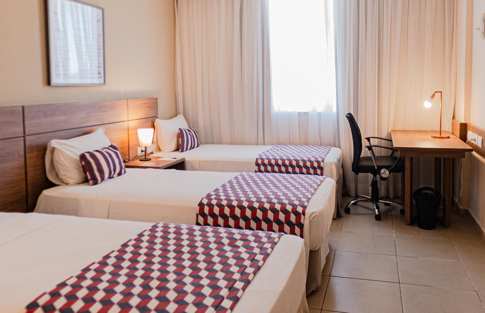 Tulip Inn Campos Dos Goytacazes Buitenkant foto